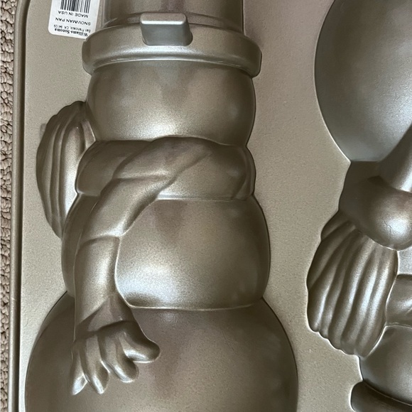NWT Williams-Sonoma 3-D Snowman Cake Pan by Nordic Ware Holiday Baking Mold USA - Picture 4 of 6